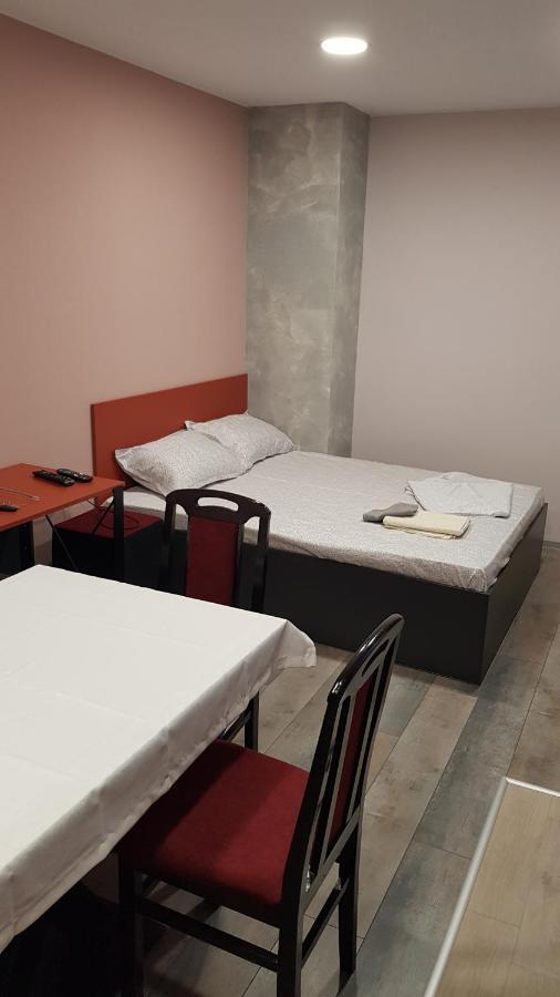 Lux Apartment 몬타나 외부 사진